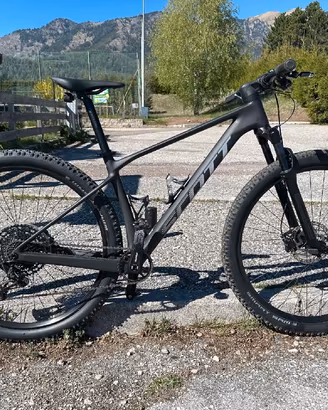 Scott Scale 940 2024 telaio carbonio