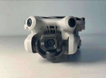 DJI Mini 4 pro (solo drone e batteria)