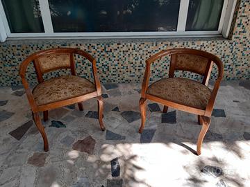 Poltroncine antiche imbottite