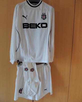 Completi calcio uomo 9