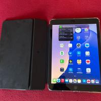 Apple Ipad 9 gen 64GB e Tastiera ORIGINALE APPLE
