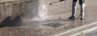 Lavaggio muri ad alta pressione