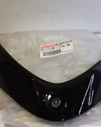 COPERCHIO SCUDO NERO MAJESTY YAMAHA 5ru2834g00p0