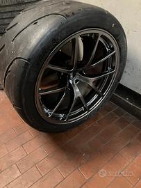 Pneumatici semislick Michelin Cup2R e Nankang AR1