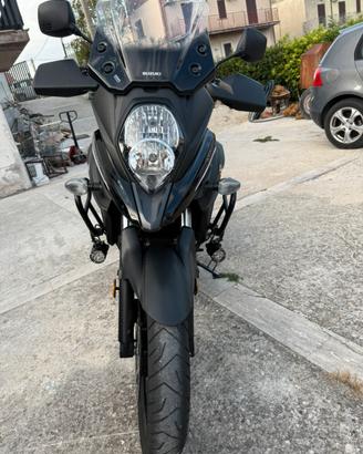 Suzuki V-storm 650cc 2019