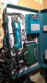 cesoia a batteria makita