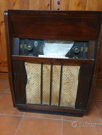 radio a valvole con giradischi