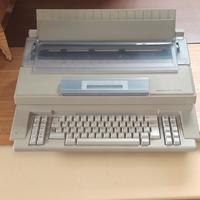 macchina da scrivere Olivetti elettronica 