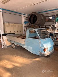 Piaggio Ape Car P2 d’epoca – Azzurra – Cassone