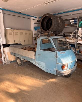 Piaggio Ape Car P2 d’epoca – Azzurra – Cassone