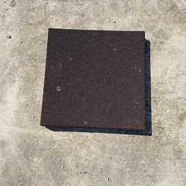 mattonelle in gomma cm 50x50 spessore 55/60 mm
