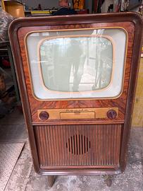 Tv con mobile vintage
