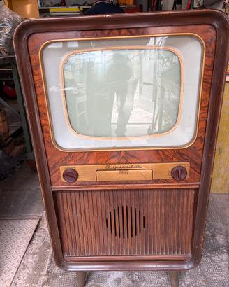 Tv con mobile vintage