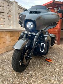 HARLEY-DAVIDSON Electra Glide 107 ULTRA LIMITED