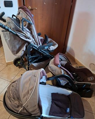Trio chicco, seggiolone auto e passeggino leggero