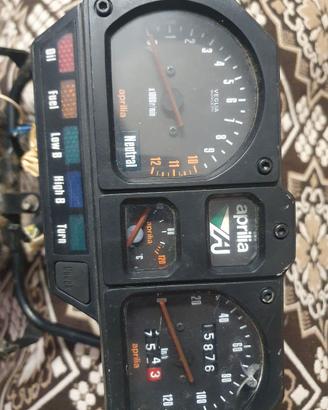 Strumentazione supporto e fanali Aprilia Tuareg 50