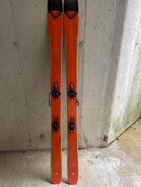 sci scialpinismo Dynafit co attacco e pelli