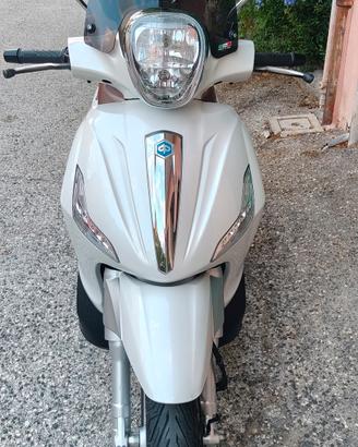 Piaggio Beverly 300 i.e. ABS-ASR
