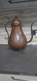 grande brocca antica in rame battuto h 50 cm