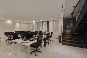 NEGOZIO A CINISELLO BALSAMO