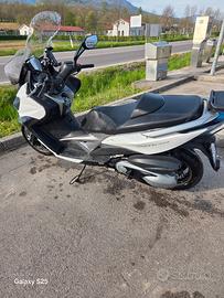 Kymco ixciting 400i