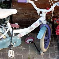 2 biciclette di bambini 