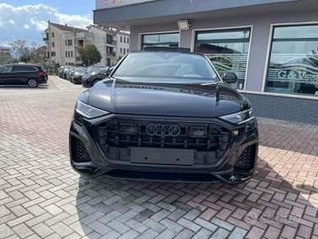 New Audi Q8 S Line 2025 in ricambio