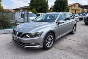 VOLKSWAGEN Passat Variant 2.0 TDI DSG Highline B