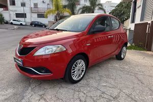 Lancia Ypsilon 1.2 69 CV 5 porte Gold