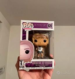 Funko pop serena van der woodsen
