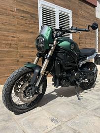 Benelli Leoncino 800 trail