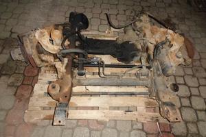 TELAIO CON DIFFERENZIALE ANT. PAJERO V20 2.5 1998