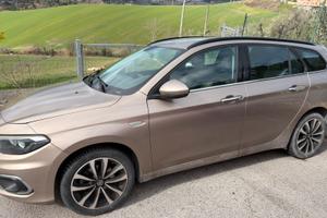 Fiat Tipo 1.4 GPL SW Lounge