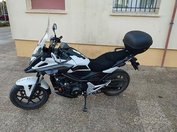 Bauletto UNIVERSALE 30 L. x scooter-moto NUOVI