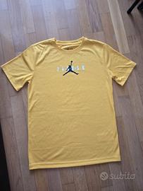 T shirt Nike Jordan 13-14anni mai usata