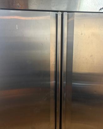 Friggitrice 2 vasche e frigo 2 ante