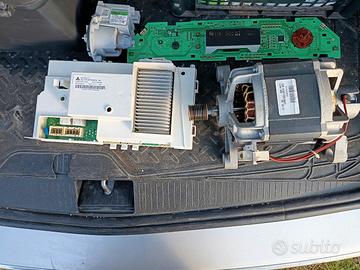 ricambi lavatrice Hotpoint Ariston Aqualtis 9kg