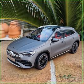 modellino auto 1:18 Mercedes classe GLA