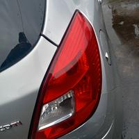 Fanale posteriore dx Opel corsa d anno 2008 5 port