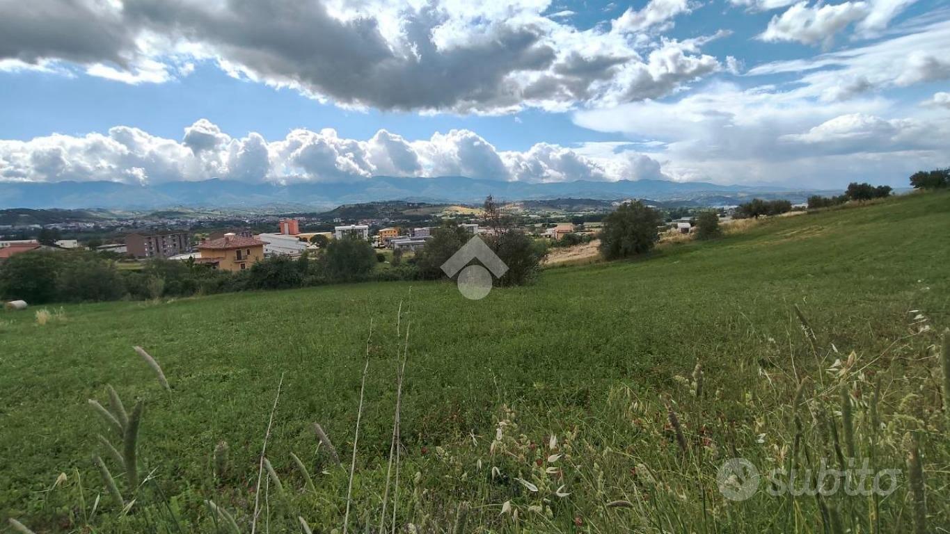 TER. RESIDENZIALE A LUZZI - Vista 3