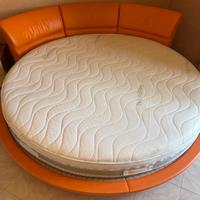 LETTO ROTONDO POLTRONA FRAU IN PELLE CON MATERASSO