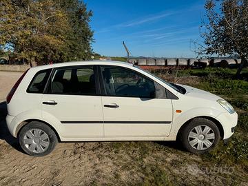 Ford Fiesta 1.4 anno 2003