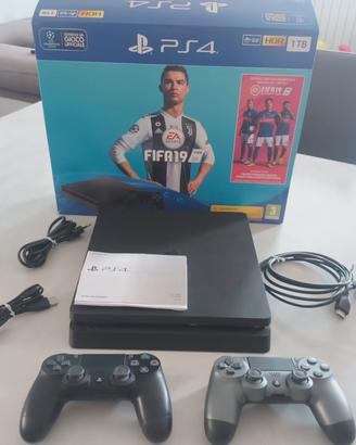 ps4 + giochi + 2 joystick 