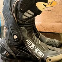 Stivali AXO da motociclista