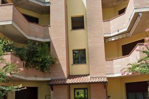 Appartamento 90 mq con 2 camere, terrazzo e posto
