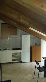 Mansardato ammobiliato con tutte le spese incluse