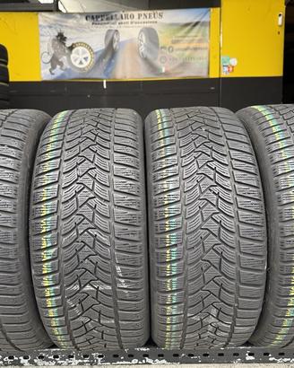 4 Gomme 225/45R17 Dunlop Invernali 90/95% residui