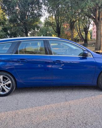Peugeot 308 SW 1.5  D. Allure  11/2019 GRANDINATA