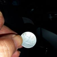 Moneta 10 lire del 1974 in buono stato.