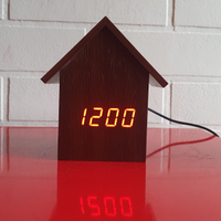 Sveglia / orologio in legno e led display rosso